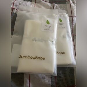 BAMBOOBEBE 2PK. Embossed Hankie